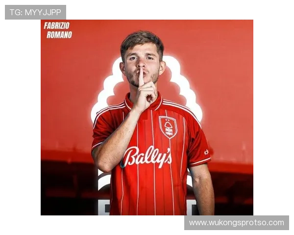 利物浦进攻转化高效但防线暴露，关键阶段两翼防守稳定性面临考验