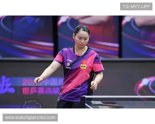 何卓佳训练完直接拎着爱马仕去吃路边摊,这反差谁懂啊 何卓佳训练完直接拎着爱马仕去吃路边摊,这反差谁懂啊