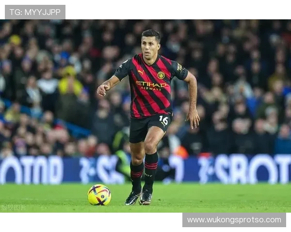 罗德里为何被质疑西班牙中场核心？攻防效率与战术角色解析