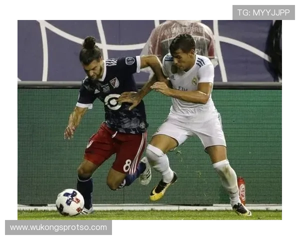 假动作在足球规则中的判罚标准与裁判认定要点解析