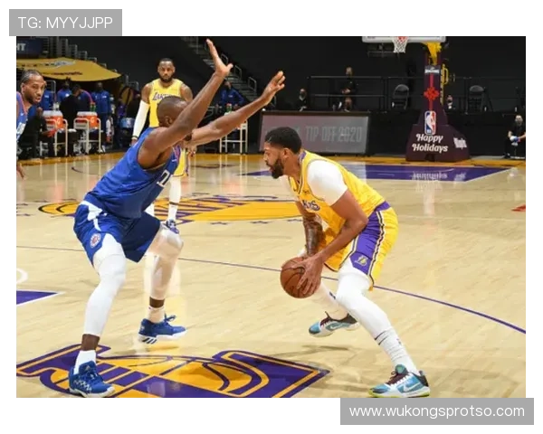 乔治·格文无球跑动效率超威斯布鲁克，助力快船进攻多样化